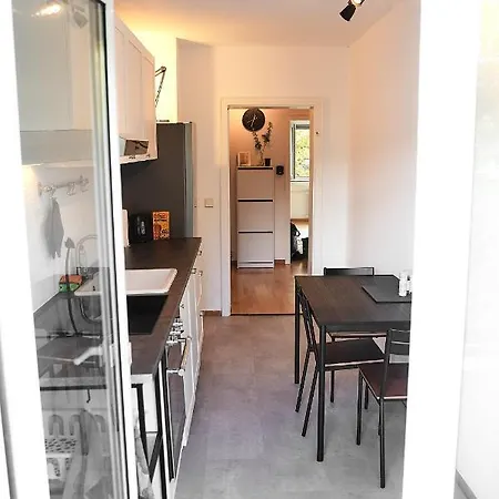 N2 Centrally Located 3-Room Apartment With Balcony Or Individual Rooms Karlsruhe Exterior photo
