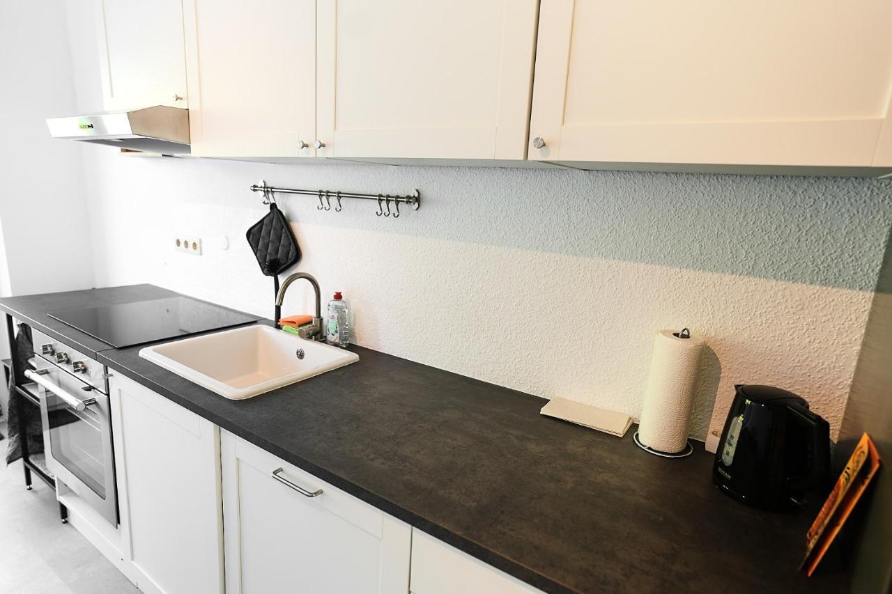 N2 Centrally Located 3-room With Balcony Or Individual Séjour chez l'habitant *
